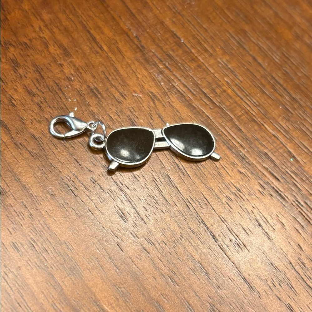 New Black Sunglasses shoe charm/bag/zipper/keychain/charm necklace or bracelet
